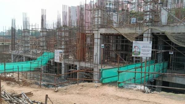 constructionStatus of One World