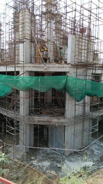 constructionStatus of One World