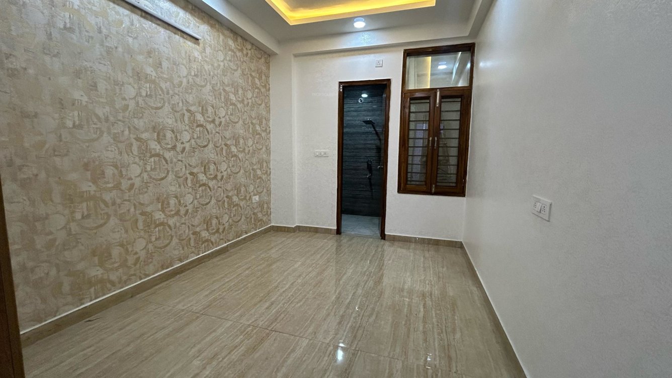  independent floors Bedroom