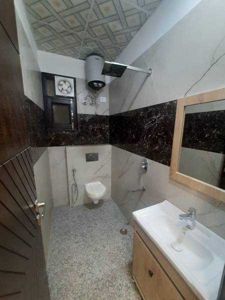  luxury-designer-homes Bathroom