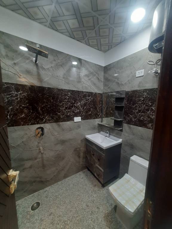  luxury designer homes Bathroom