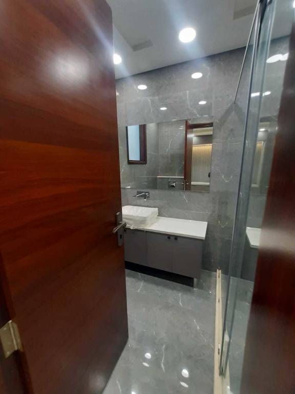  luxury designer floors Bathroom