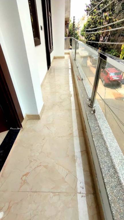  luxury homes Balcony