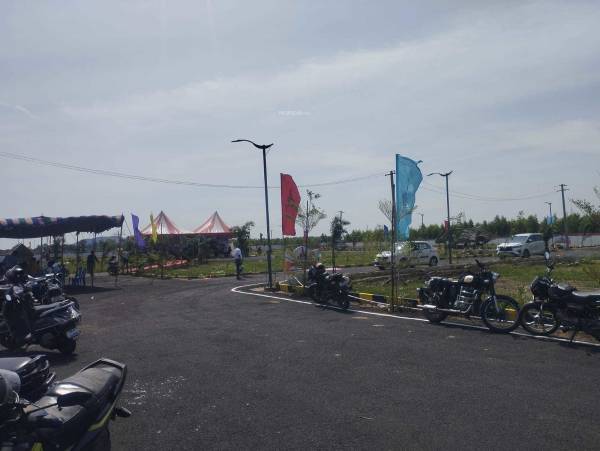  pranavam-blue-star Plot