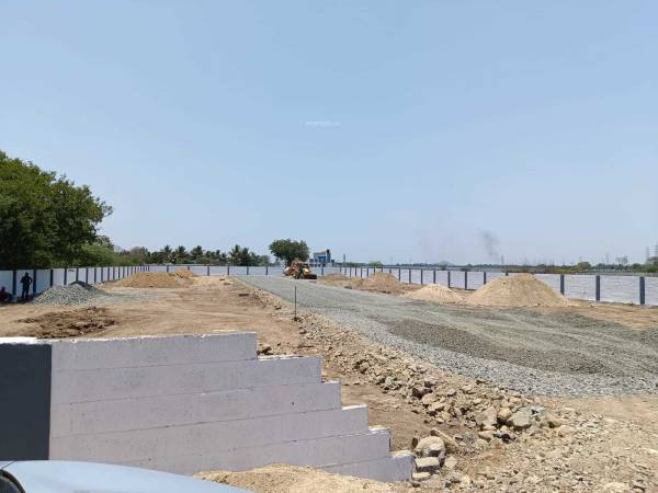  pranavam-blue-star Plot