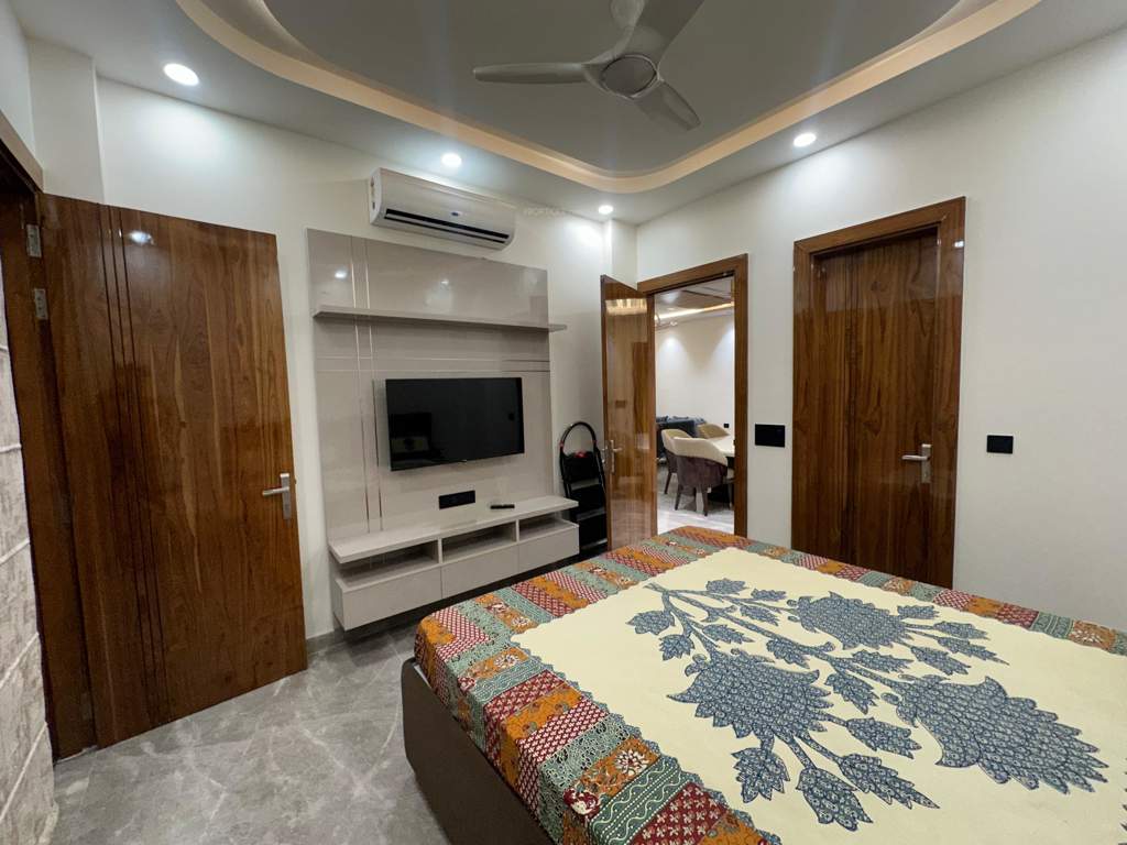  mrs ultra luxury independent floors Bedroom