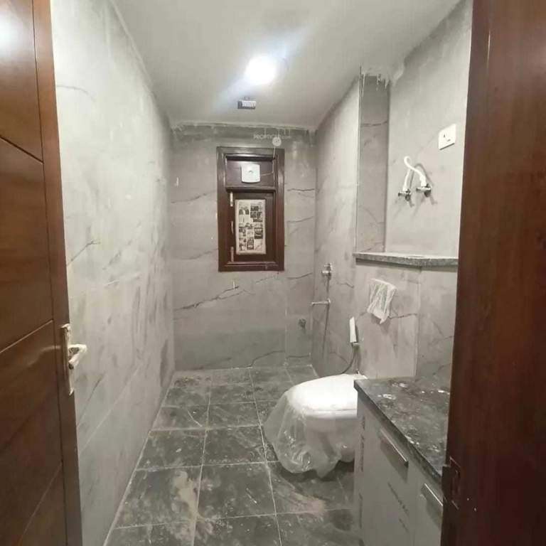  home craft luxury floors 200 sq yd Bathroom