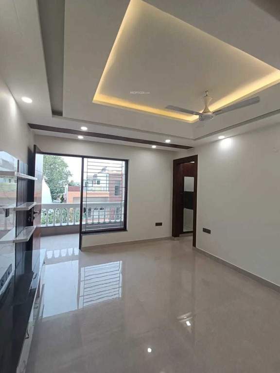  home craft ultra luxury floors 550 sq yd Living Area