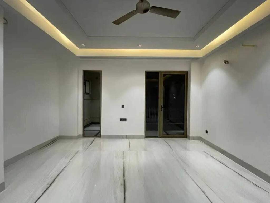  home craft ultra luxury floors 550 sq yd Living Area