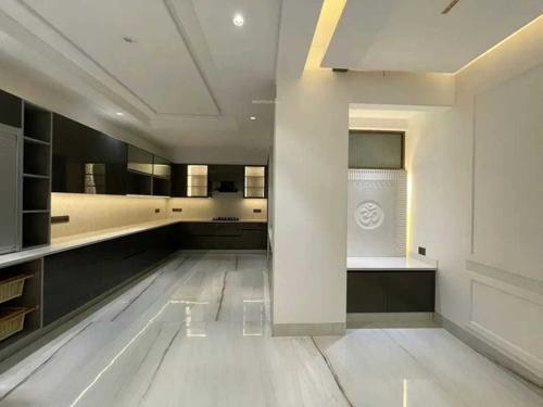  home-craft-ultra-luxury-floors-450-sq-yd Kitchen