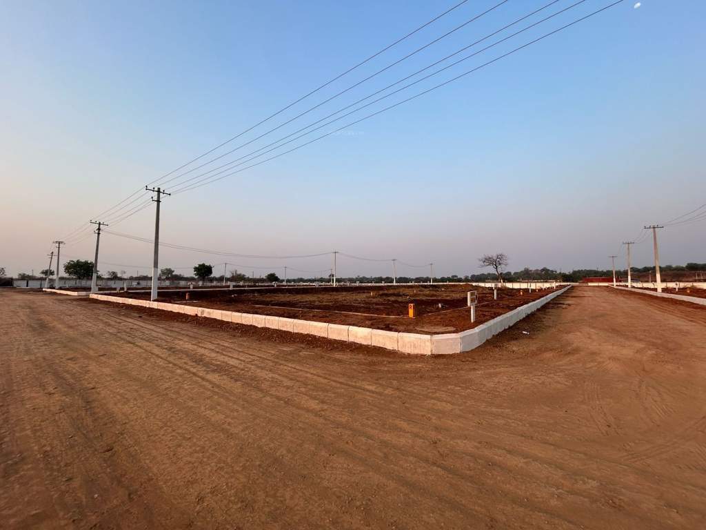  royal pearl valley Plot