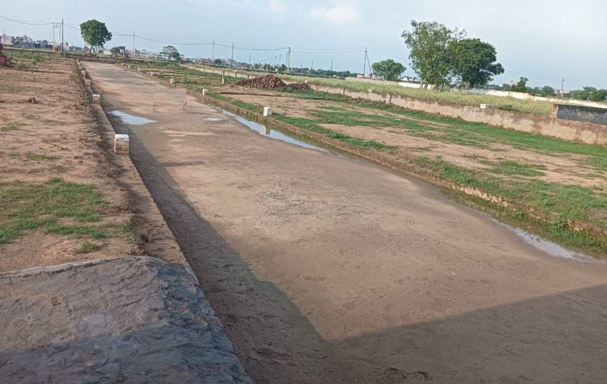  authority percent plots by yash associates Internal Roads & Footpaths