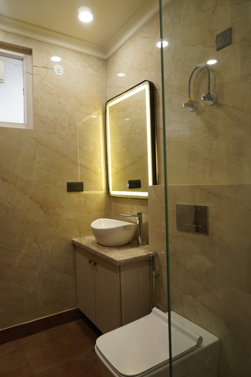  luxury floors Bathroom