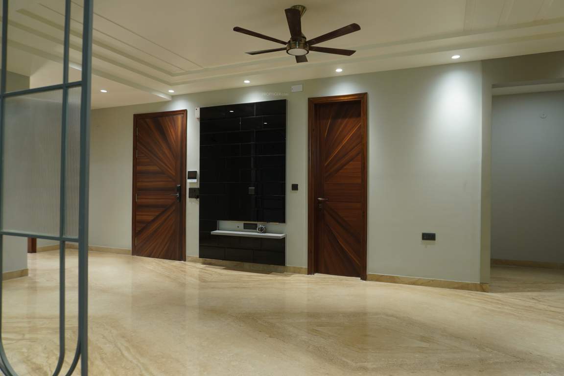  luxury floors Living Area