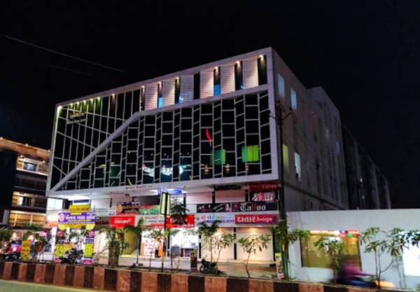 Elevation unitech-business-hub Elevation