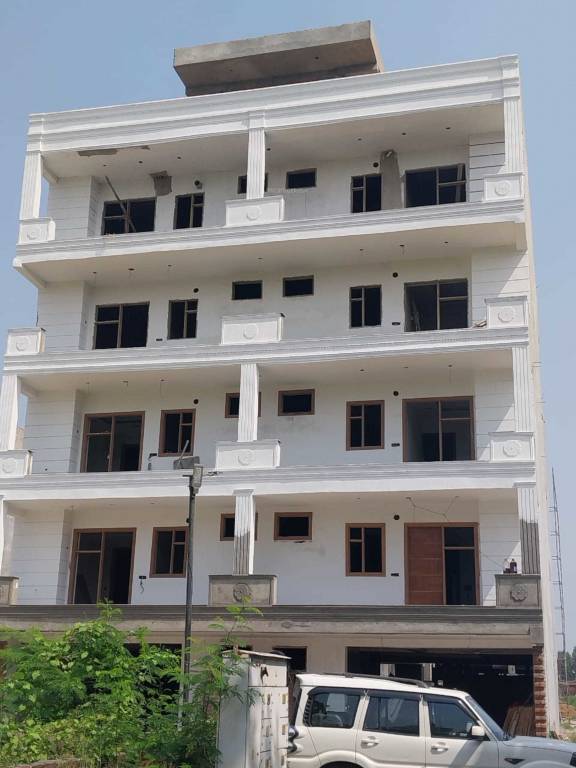  luxury builder floor Elevation