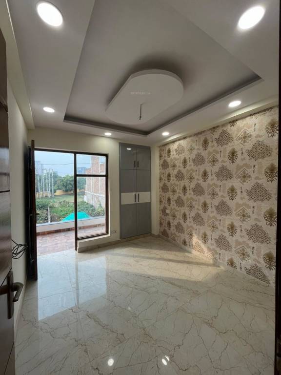  luxury builder floor Bedroom