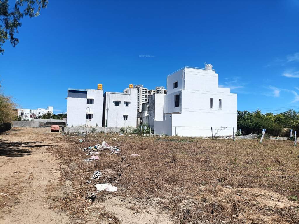  kovalam paradise Plot