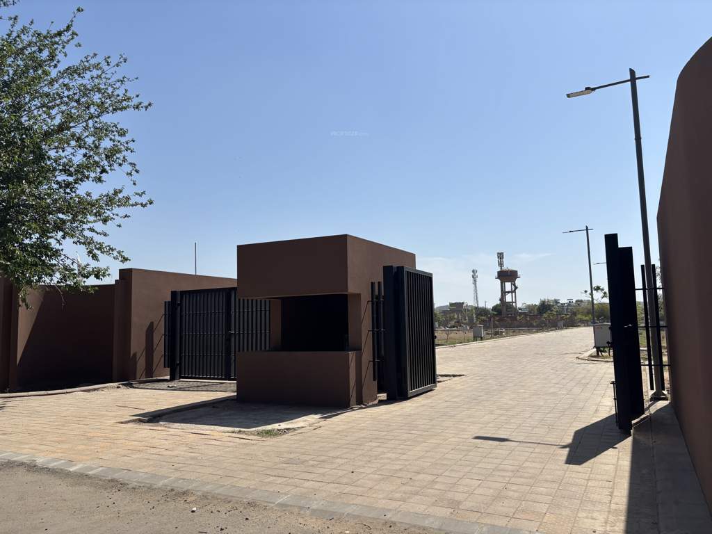  shri vatsal Entrance Gate Security Cabin