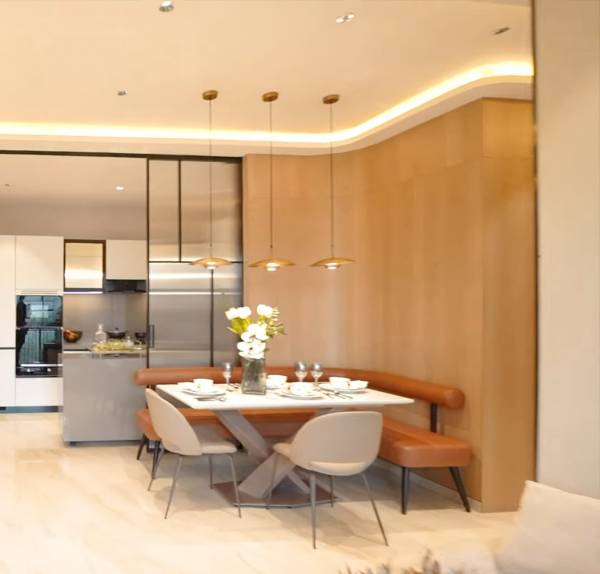 Dining Area lands-end-breeze Dining Area