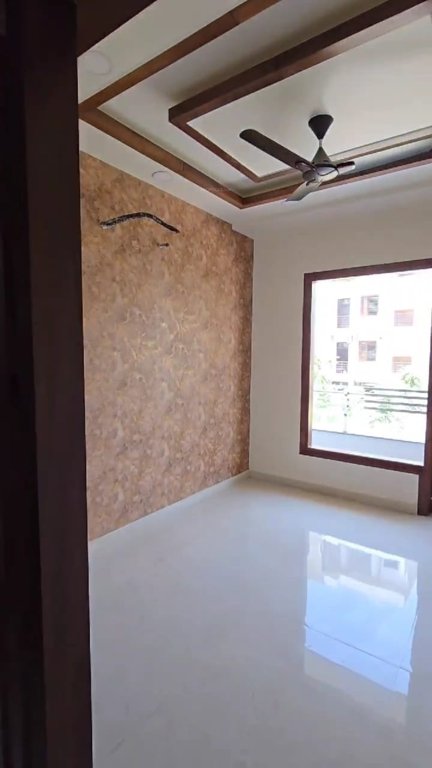 premium floor Living Area