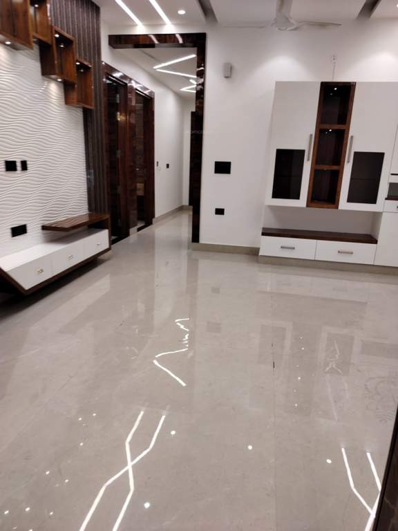  sr ultra luxury floors Living Area