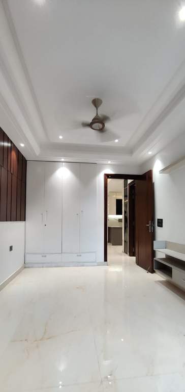  sr ultra luxury floors Living Area