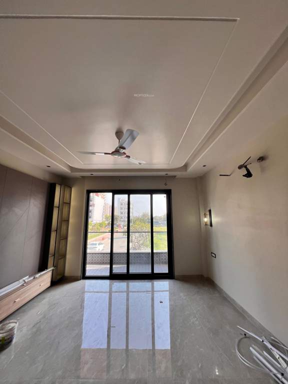  4 bhk ultra luxurious floors Bedroom