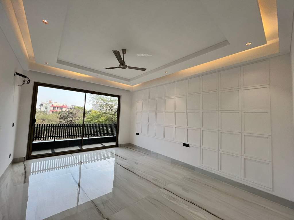  royal floors by bindal homes 450 sq yards Bedroom