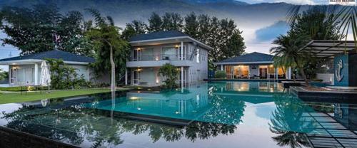  hilllock-meadows-farms Swimming Pool