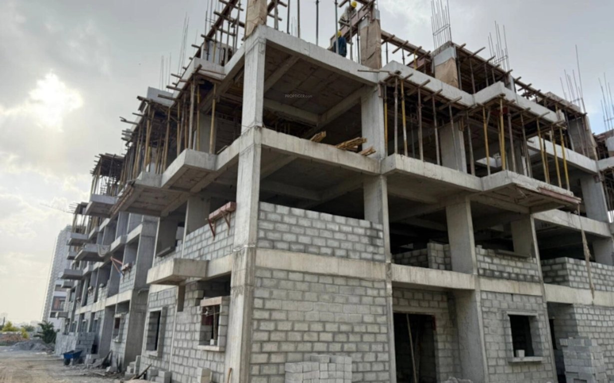  swarovski Swarovski Construction Status July 25