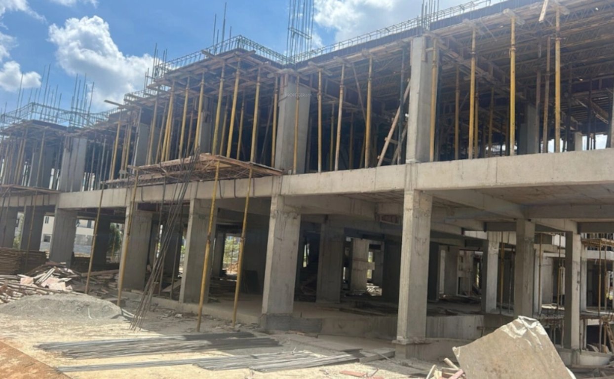  swarovski Swarovski Construction Status July 25