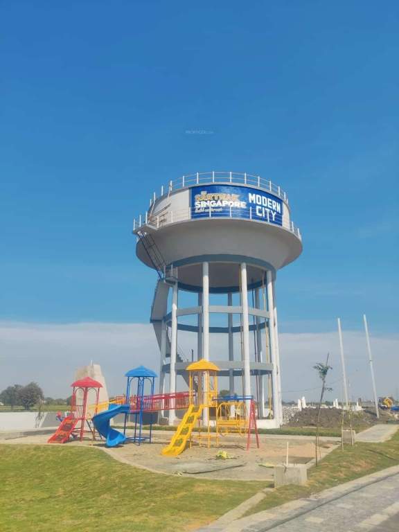  singapore modern city a Children's play area