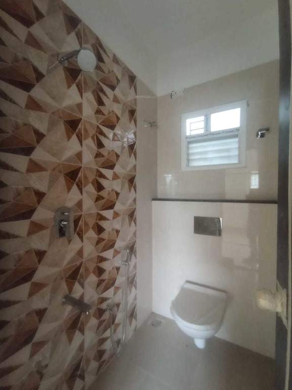  apartment Bathroom