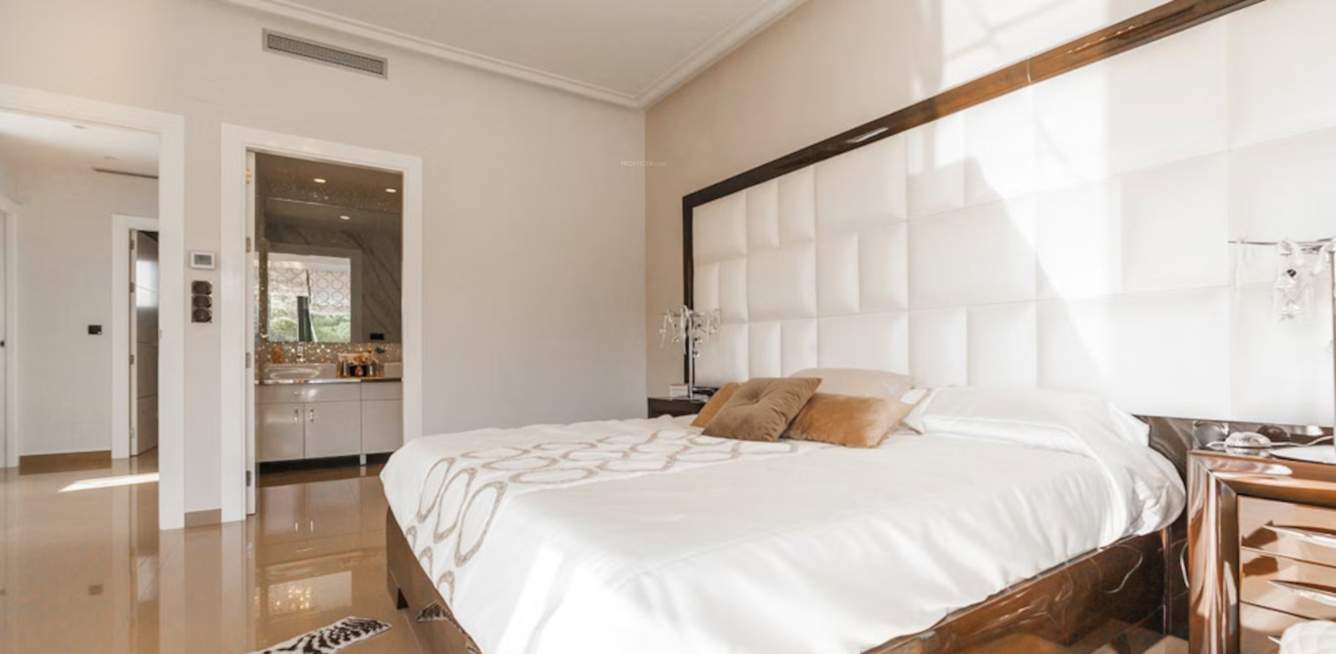  the select premia Bedroom