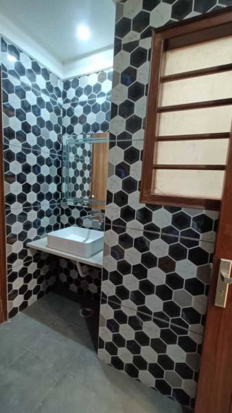  ultra-luxury-builder-floor Bathroom