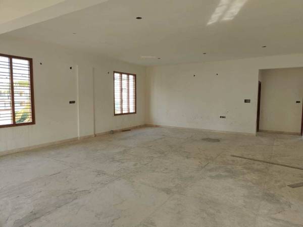  lakeview Living Area