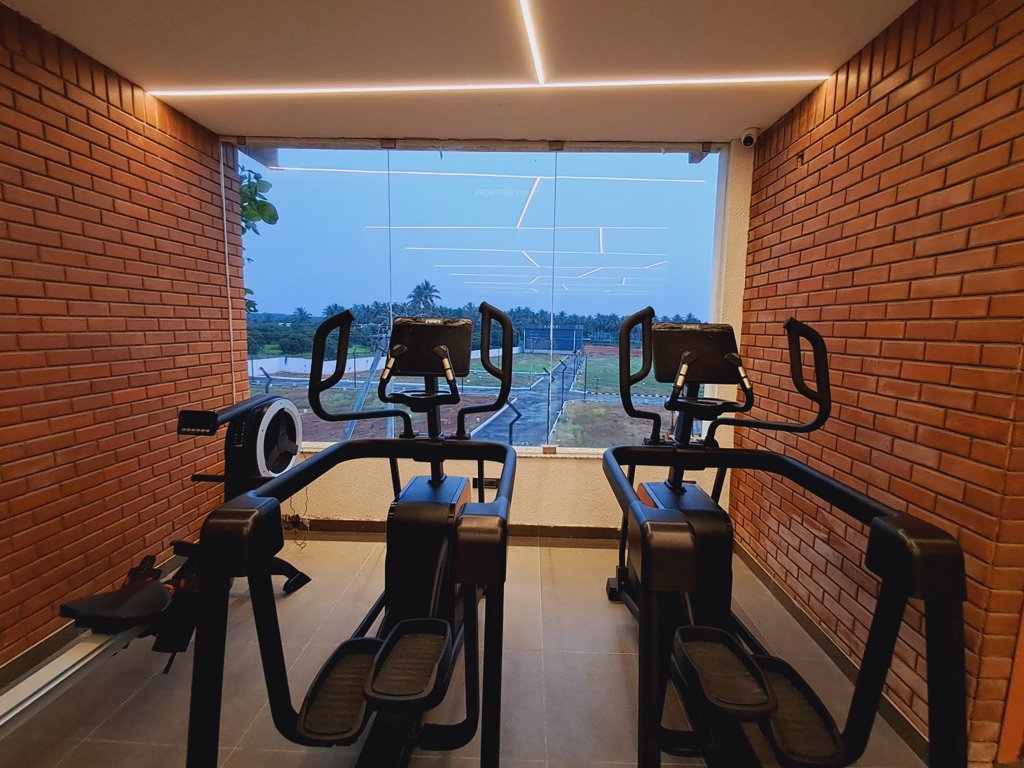 amari avenue Gymnasium