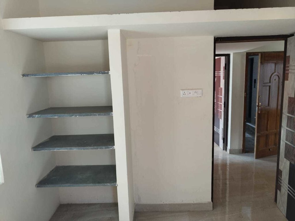  sri sai tharun flats Bedroom