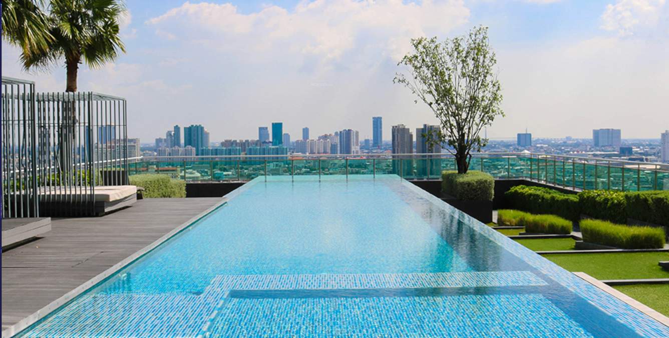  north bay Swimming Pool