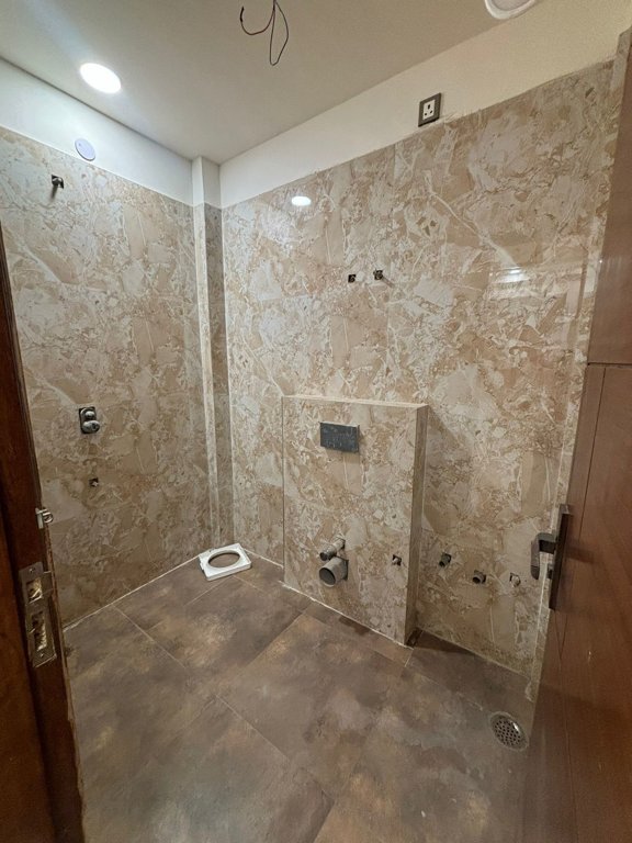  elite homes Bathroom