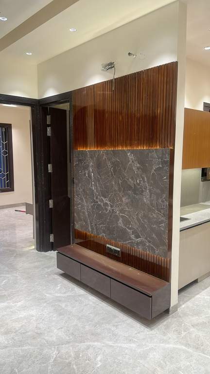  independent floors Bedroom