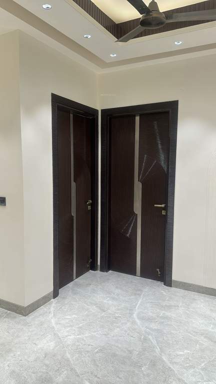  independent floors Bedroom