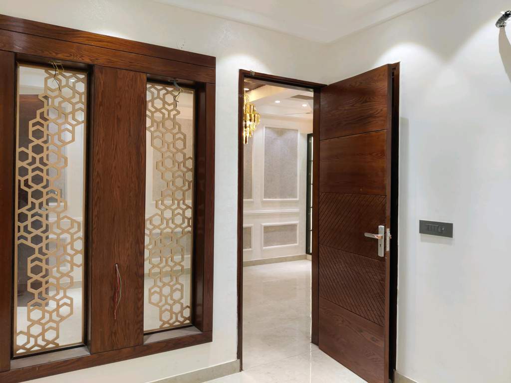  independent floors Living Area