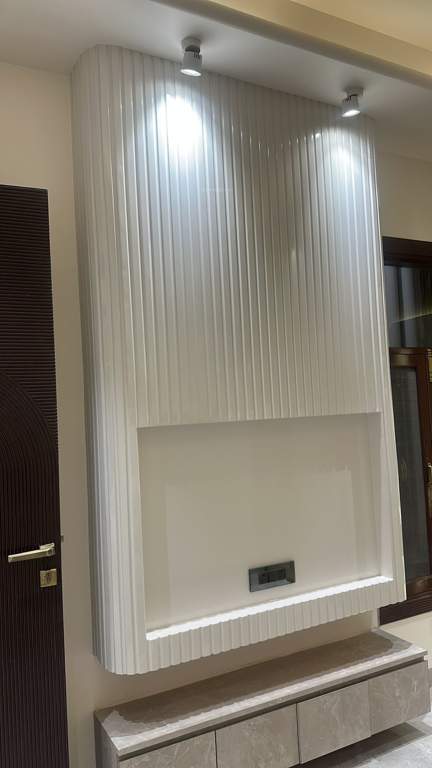  independent floors Living Area