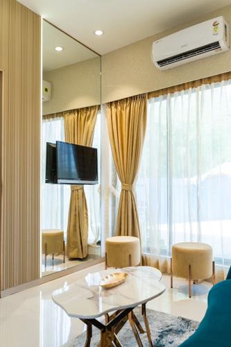  maximus-residency-phase-i Living Area