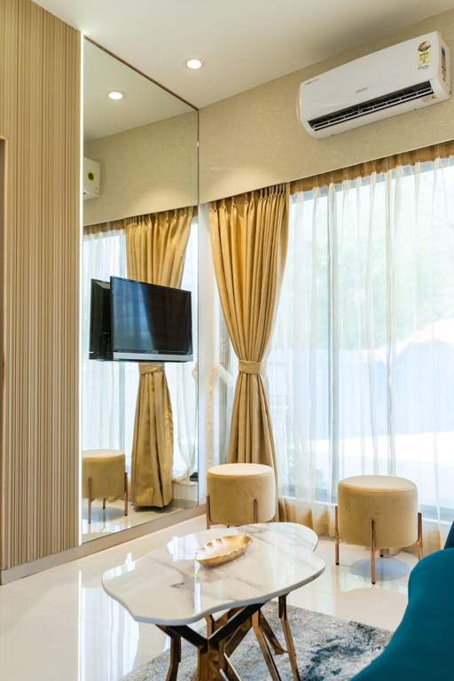  maximus residency phase i Living Area