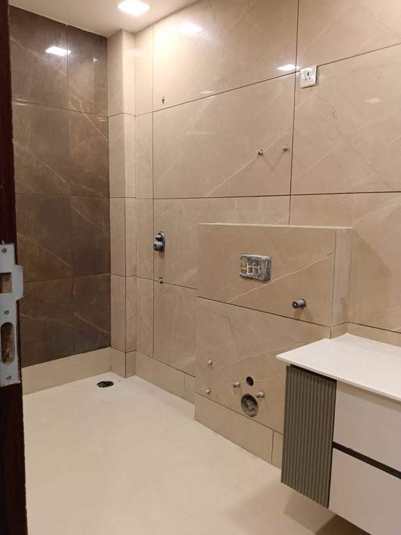  ultra luxury floors Bathroom