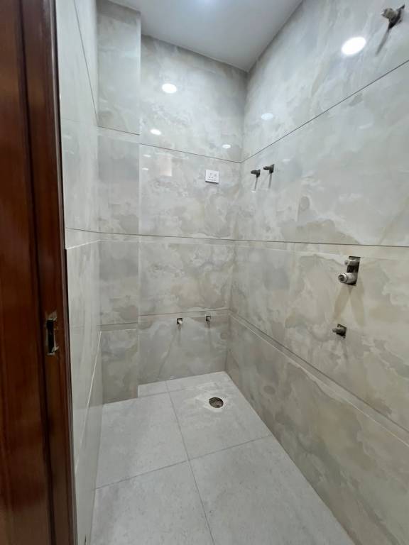 prope x luxury floors Bathroom