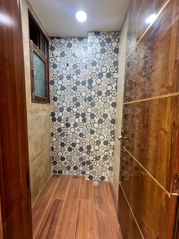 prope x luxury floors Bathroom